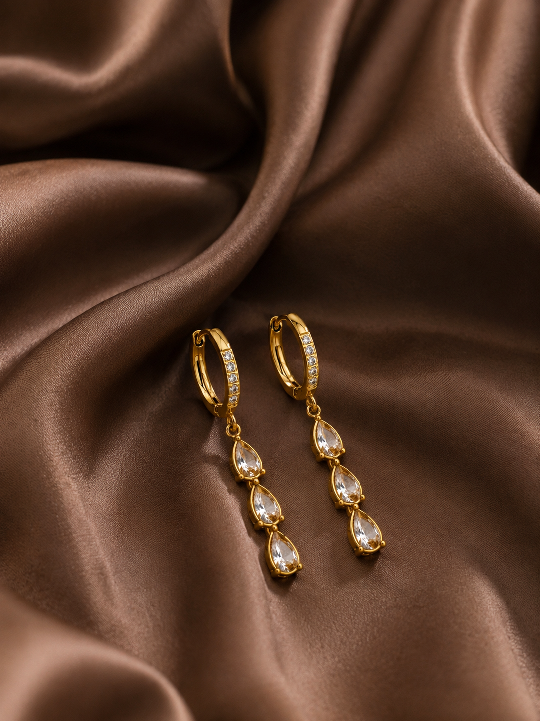 GOLDIE HOOPS EARRINGS